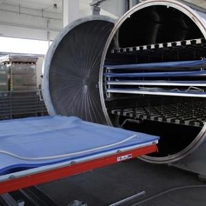 Why bubbles appear in the middle of the laminated glass Why bubbles appear in the middle of the laminated glass